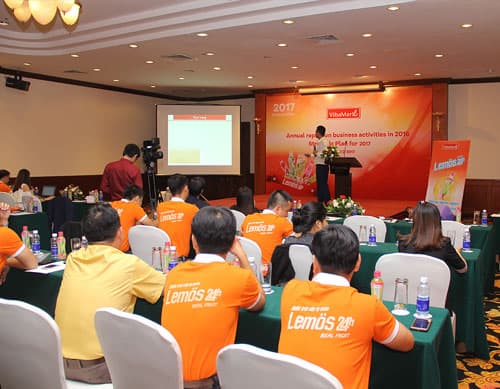 Meeting customers and strategic partners